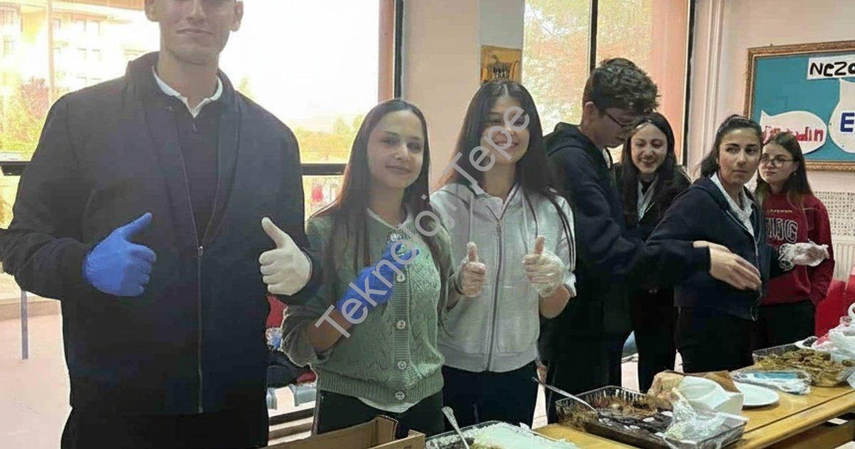 AFYONKARAHİSAR ŞUHUT ANADOLU LİSESİ, ANLAMLI BİR SOSYAL SORUMLULUK PROJESİNE İMZA ATARKEN, OKULDA 'ÇEDES GAZZE İÇİN SEFERBER' TEMALI HAYIR ÇARŞISI DÜZENLENDİ.