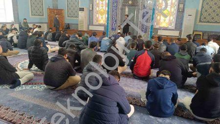 Salihli’de Gençlere Yönelik Önemli Etkinlik: Adab-ı Muaşeret Konferansı