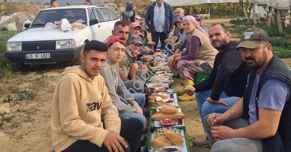 "Sarıgöllü Tüccardan Üzüm Emekçilerine Vefa Dolu Ziyafet" başlıklı haber için fotorealistik, profesy