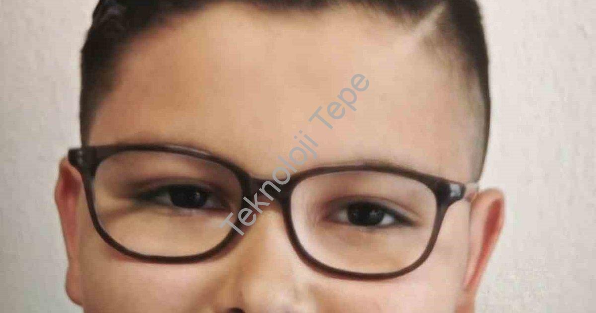 "İzmir'deki Feci Kaza: 11 Yaşındaki Rüzgar Hayata Tutunamadı" başlıklı haber için fotorealistik, pro