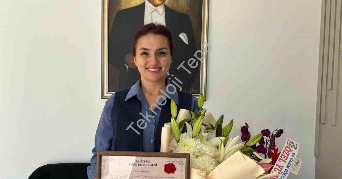 "MTK Koleji 3-C Velilerinden Unutulmaz Öğretmenler Günü Jesti" başlıklı haber için fotorealistik, pr