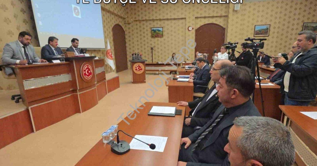 "Kütahya'nın 2026 Yol Haritası: 2.2 Milyar TL Bütçe ve Su Önceliği" başlıklı haber için fotorealisti