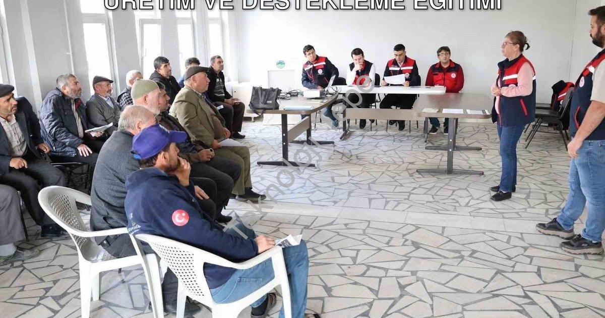 "Afyonkarahisar'da Çiftçilere Modern Üretim ve Destekleme Eğitimi" başlıklı haber için fotorealistik