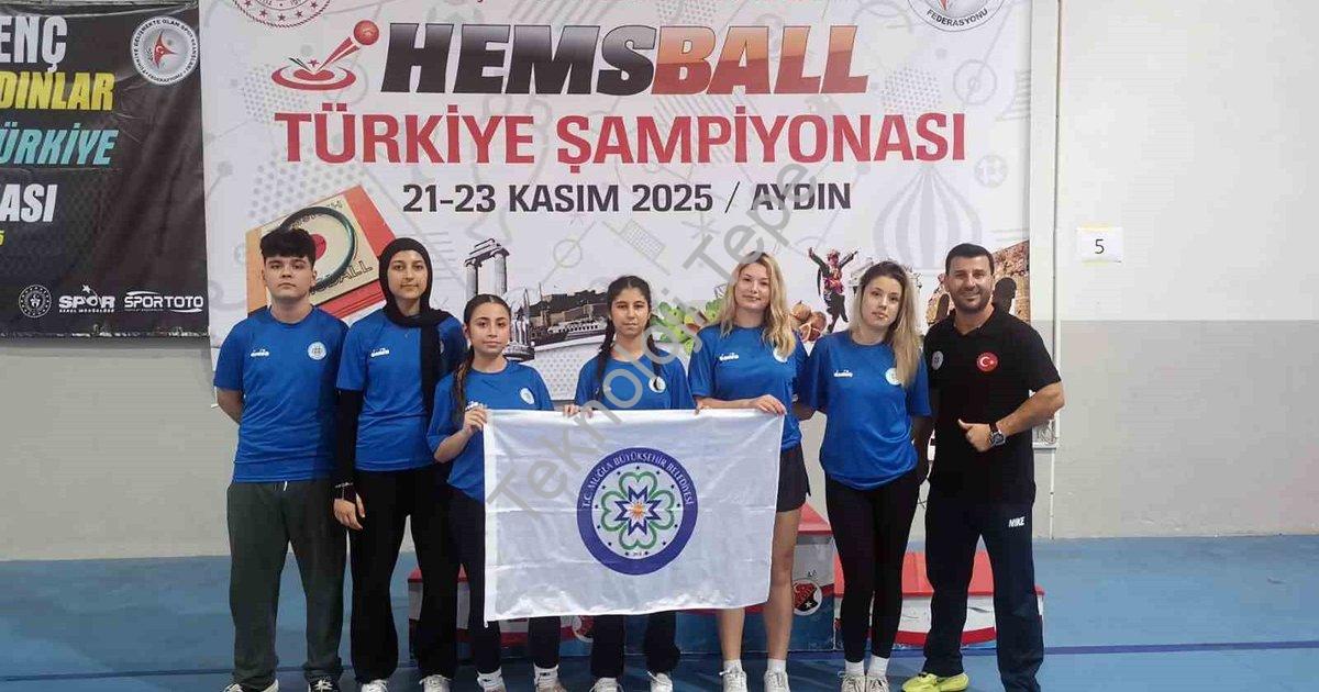 "Muğla Büyükşehir Sporcuları Hemsball Şampiyonasına Damga Vurdu: Çifte Zafer" başlıklı haber için fo