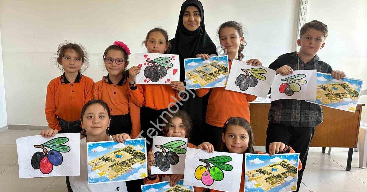 "Hisarcık'ta Anlamlı Buluşma: Hepimiz Biraz Mescid-i Aksalıyız" başlıklı haber için fotorealistik, p