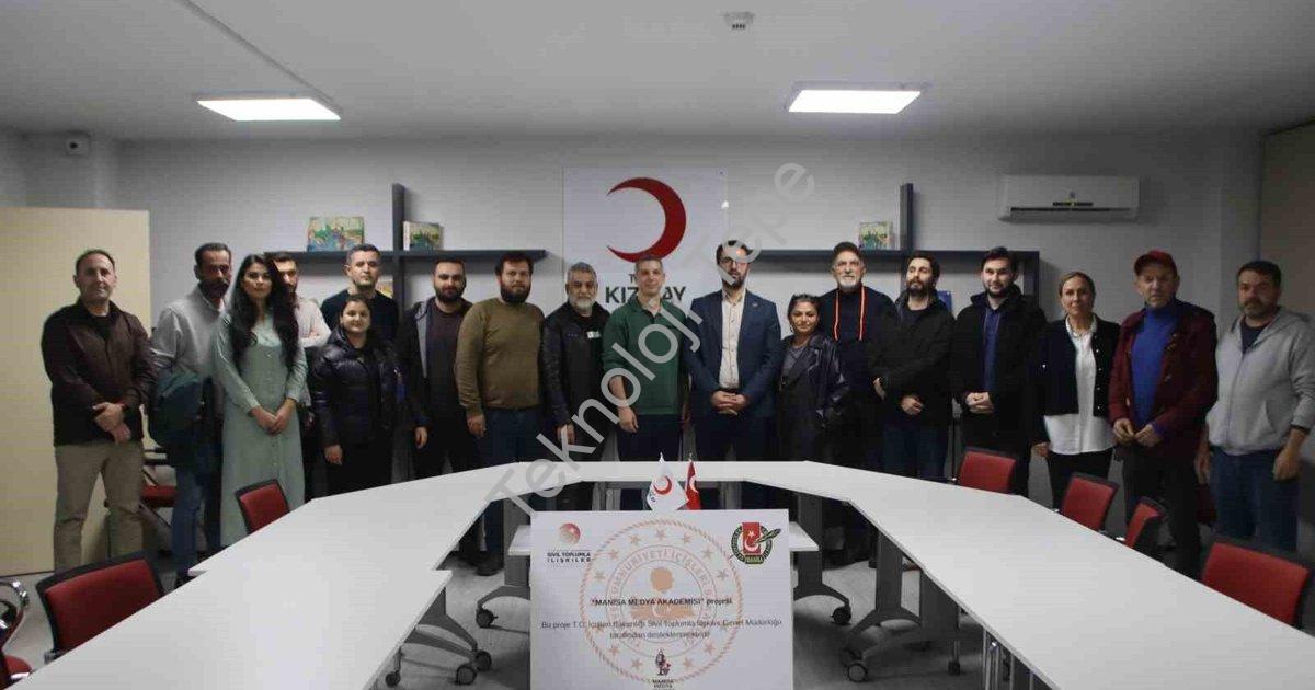 "Manisa Medya Akademisi: Gazetecilikte Yapay Zeka Dönemi Başladı" başlıklı haber için fotorealistik,